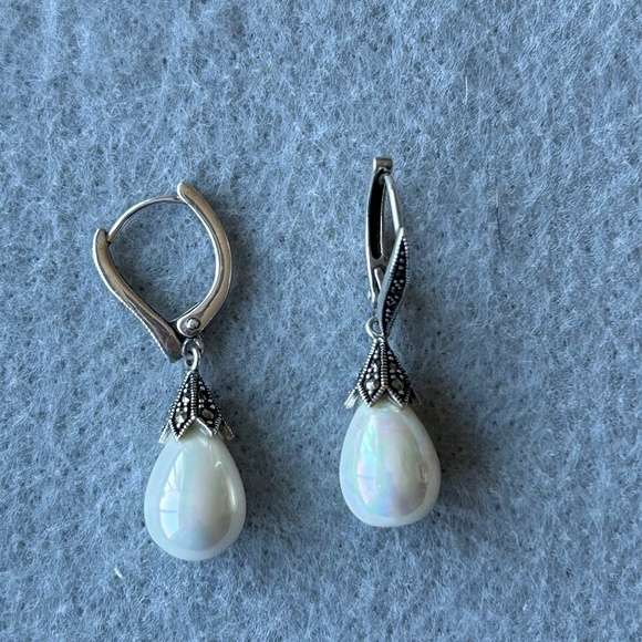 Thai Silver and Pearl Drop Earrings - Picture 1 of 1